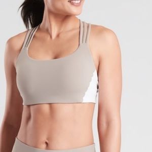 Tan and White Scalloped Athleta Hyper Focused Bra